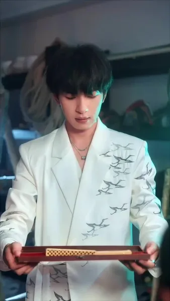 ผู้มาเยือนจากอดีต(พากย์ไทย)