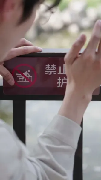 จันทร์เต็มดวงกับหมาป่า