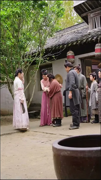 ทะลุมิติไปเป็นแม่เลี้ยงใจร้าย