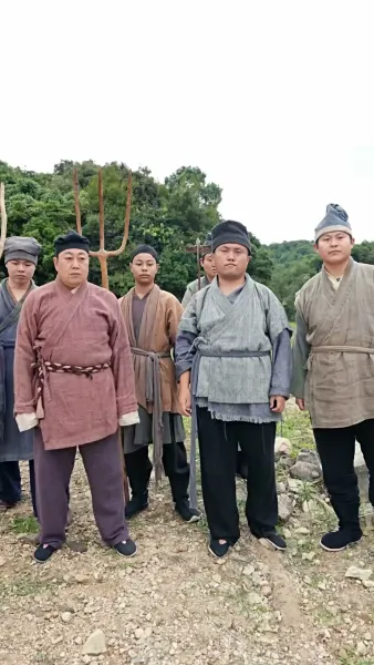 ทะลุมิติไปเป็นแม่เลี้ยงใจร้าย