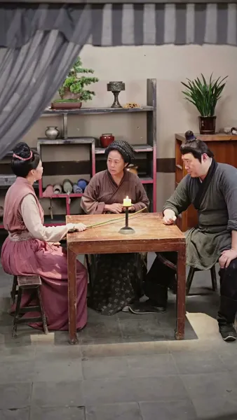 ทะลุมิติไปเป็นแม่เลี้ยงใจร้าย