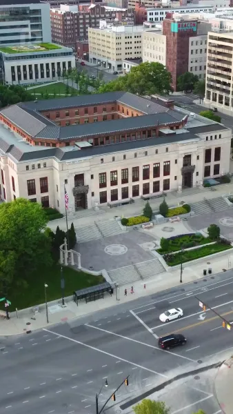 รักหน้าร้อนกับพี่ชายเพื่อนที่แฮมป์ตัน