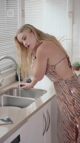 รักหน้าร้อนกับพี่ชายเพื่อนที่แฮมป์ตัน