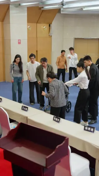 จากแม่บ้านสู่ประธาน 