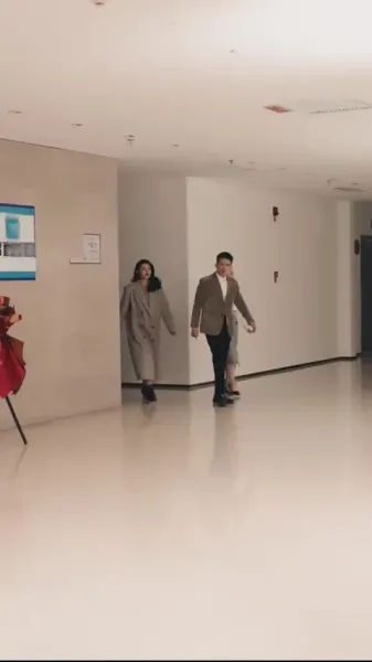 สว่างอีกครั้ง