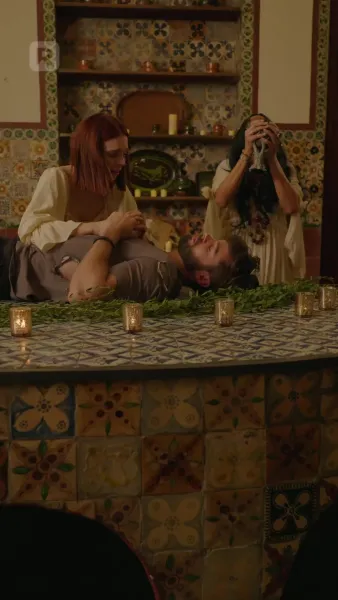 มนต์รักสีเลือด