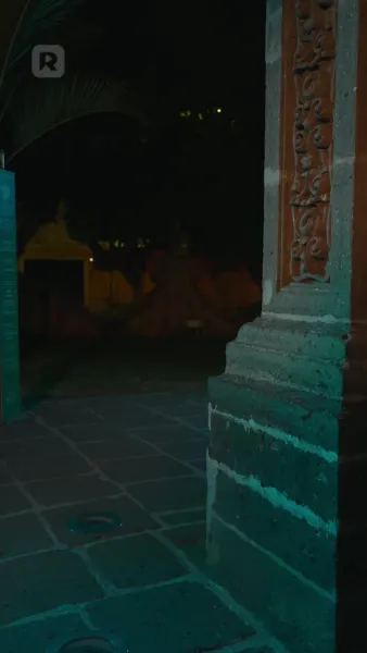 มนต์รักสีเลือด