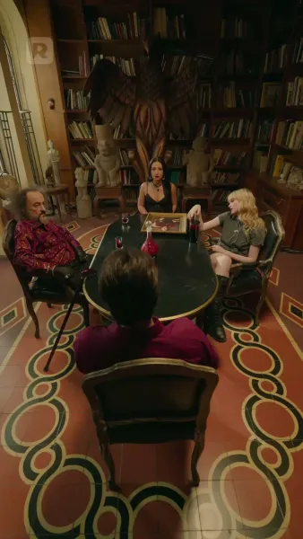 มนต์รักสีเลือด