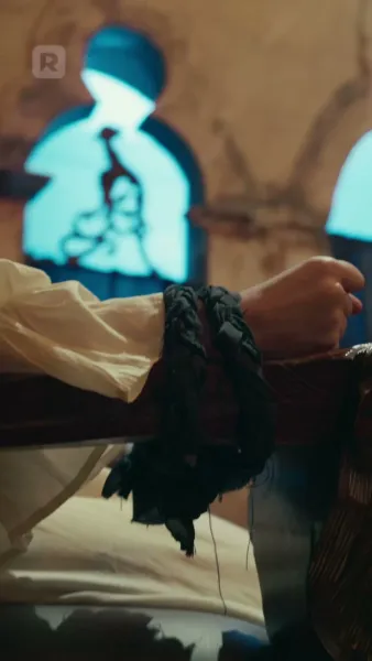 มนต์รักสีเลือด