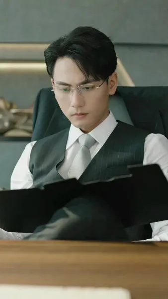 ใครเด็ดดอกรักท่านประธานฟู่