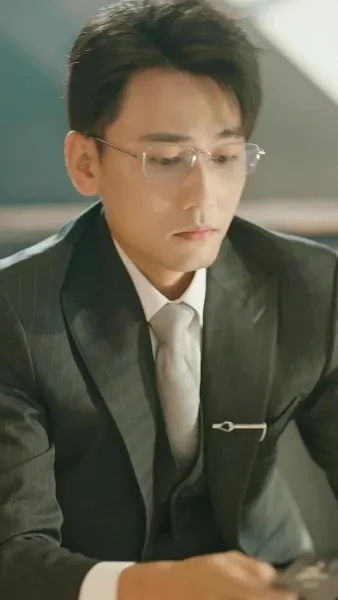 ใครเด็ดดอกรักท่านประธานฟู่