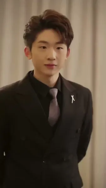 ชีวิตลับของคู่ซีอีโอ