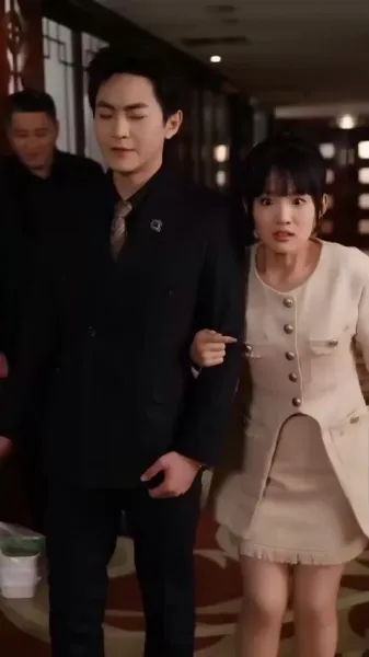 ชีวิตลับของคู่ซีอีโอ