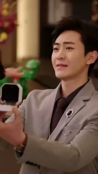 ชีวิตลับของคู่ซีอีโอ