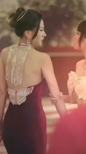 ชีวิตลับของคู่ซีอีโอ