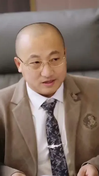 ชีวิตลับของคู่ซีอีโอ