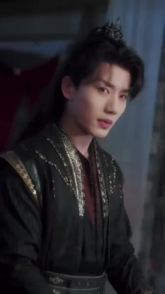 การก้าวขึ้นของเจ้าหญิงวิปลาส