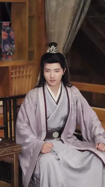 การก้าวขึ้นของเจ้าหญิงวิปลาส