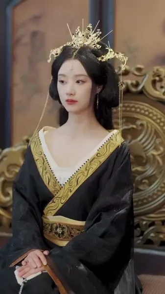 การก้าวขึ้นของเจ้าหญิงวิปลาส