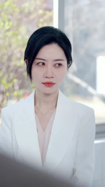 อ้อมกอดที่สายเกิน