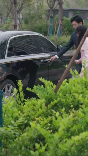 ท่านประธาน ภรรยาและลูกๆ กลับมาแล้ว