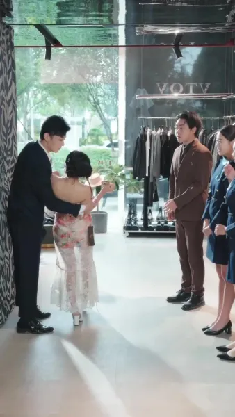 ท่านประธาน ภรรยาและลูกๆ กลับมาแล้ว