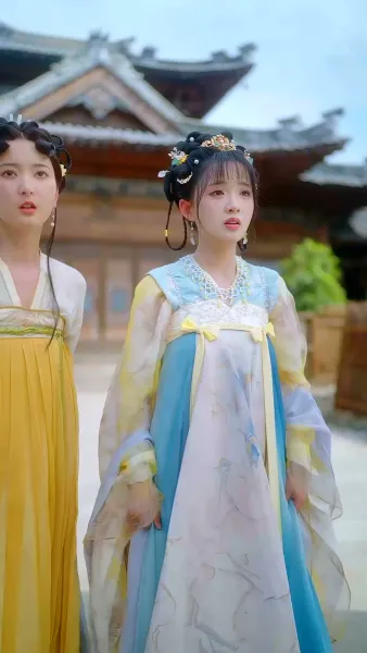 จากห้องออฟฟิศสู่หัวใจฮ้องเต้  