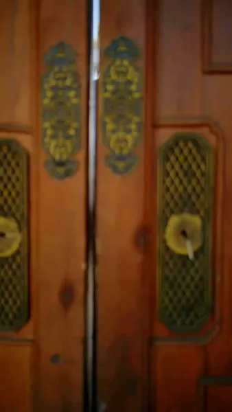 จากห้องออฟฟิศสู่หัวใจฮ้องเต้  