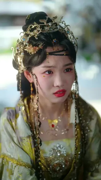 จากห้องออฟฟิศสู่หัวใจฮ้องเต้  