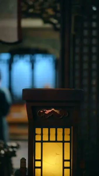 จากห้องออฟฟิศสู่หัวใจฮ้องเต้  