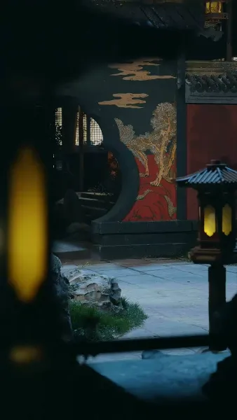 จากห้องออฟฟิศสู่หัวใจฮ้องเต้  