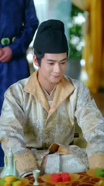 จากห้องออฟฟิศสู่หัวใจฮ้องเต้  