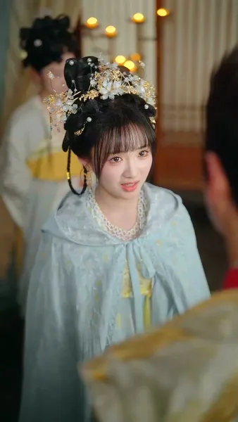 จากห้องออฟฟิศสู่หัวใจฮ้องเต้  