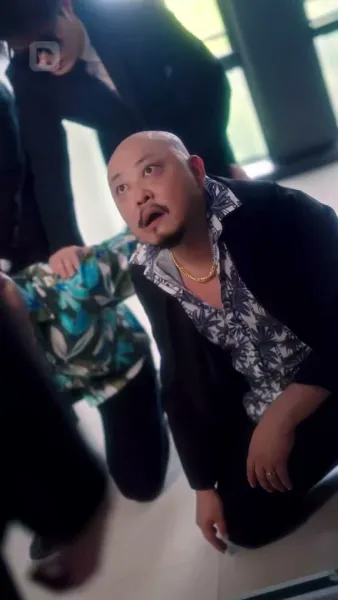 รักร้อนแรงของเจ้าพ่อเถื่อน