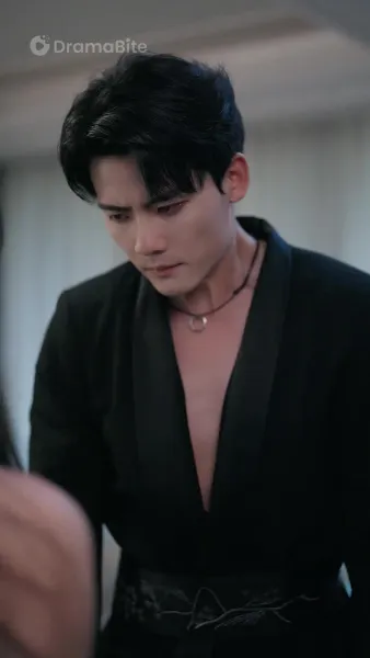 เหนืออุโมงค์แห่งความมืด