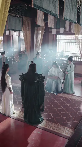 การไล่รักของราชันย์