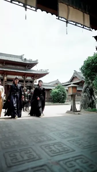 การไล่รักของราชันย์