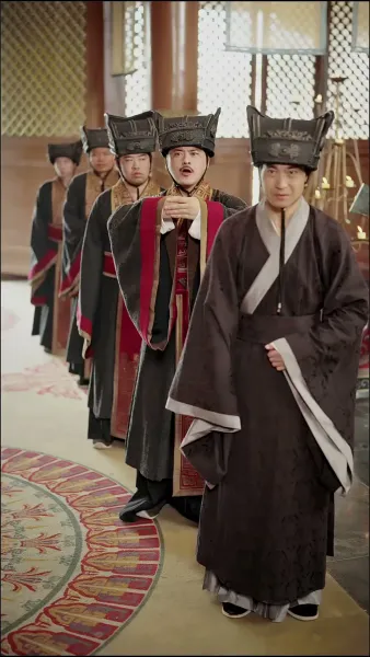 การไล่รักของราชันย์