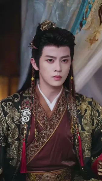 บุรุษลวงล้วงหัวใจอ๋องพันปี