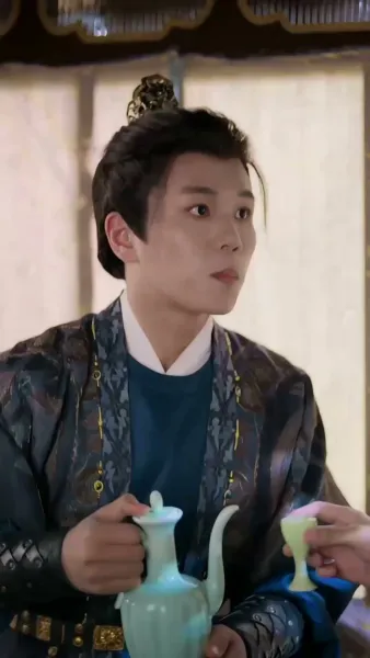 บุรุษลวงล้วงหัวใจอ๋องพันปี