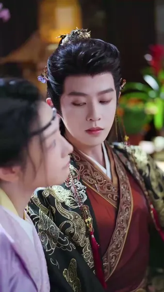 บุรุษลวงล้วงหัวใจอ๋องพันปี