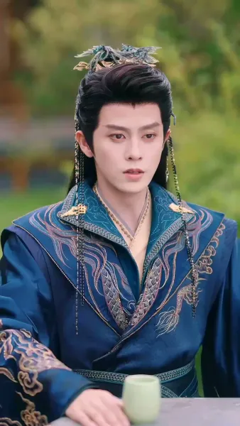 บุรุษลวงล้วงหัวใจอ๋องพันปี