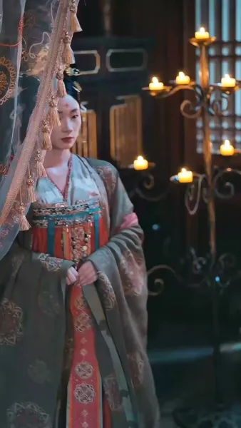 บุรุษลวงล้วงหัวใจอ๋องพันปี