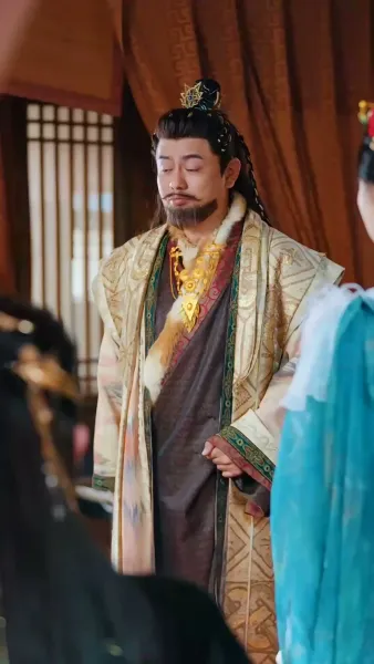 บุรุษลวงล้วงหัวใจอ๋องพันปี