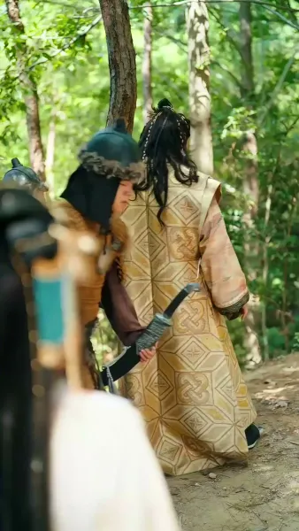 บุรุษลวงล้วงหัวใจอ๋องพันปี