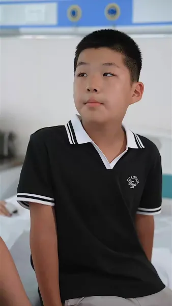 พี่เลี้ยงใต้หน้ากาก