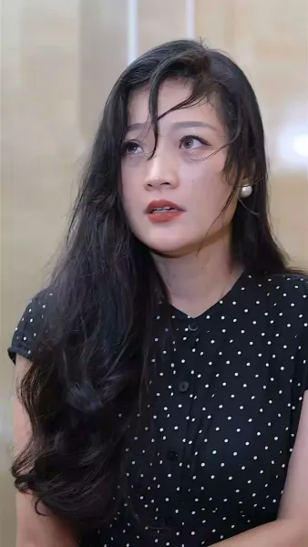 พี่เลี้ยงใต้หน้ากาก