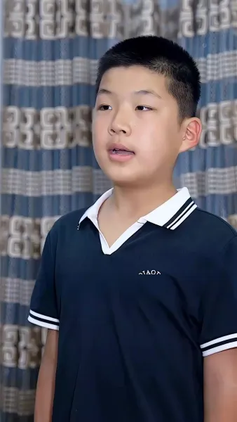 พี่เลี้ยงใต้หน้ากาก