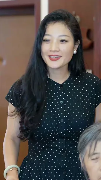 พี่เลี้ยงใต้หน้ากาก