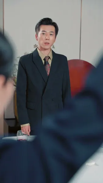 เลี้ยงหมูได้แต่งเจ้านาย